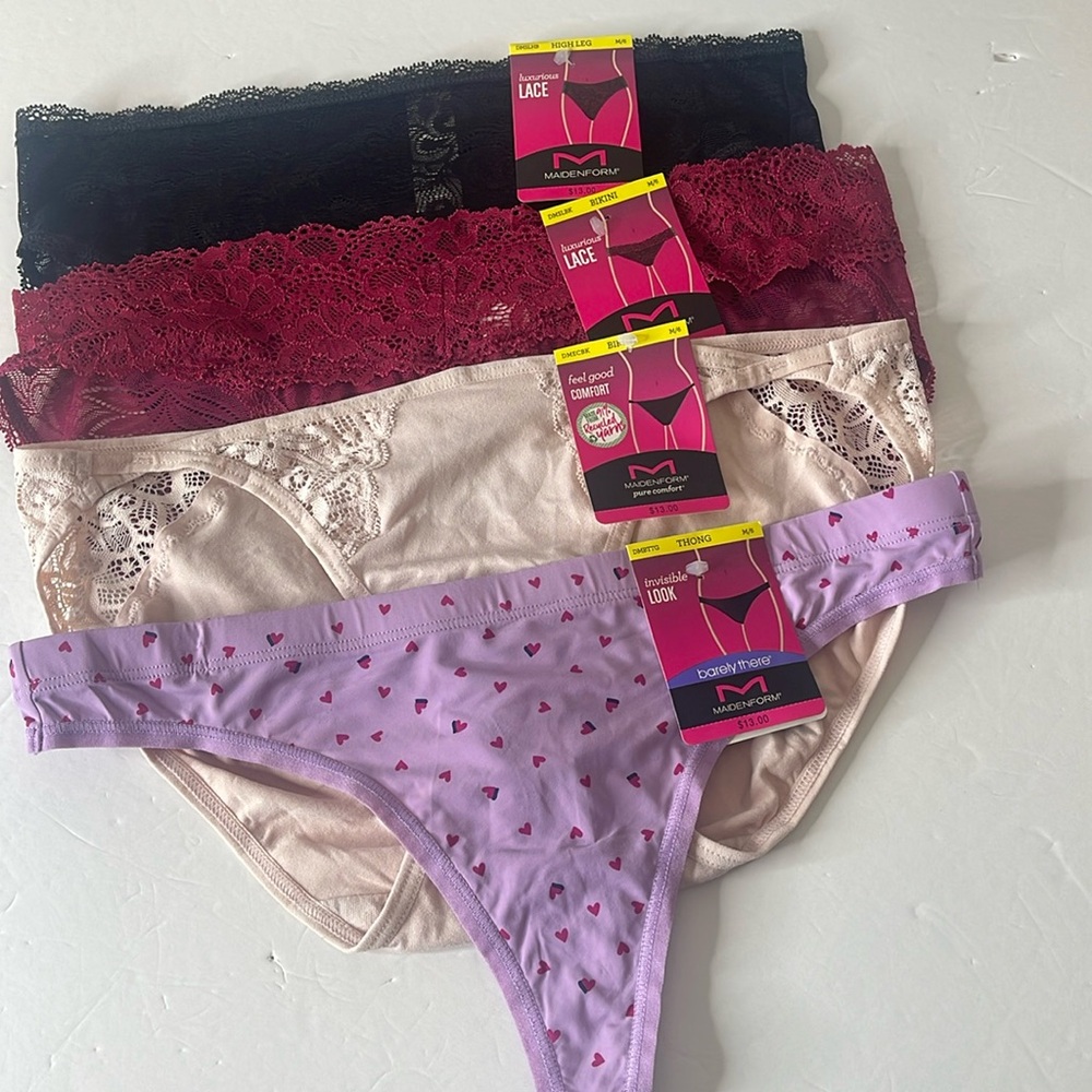 Maidenform Assortment of Panties 4 Pairs Size Medium / 6